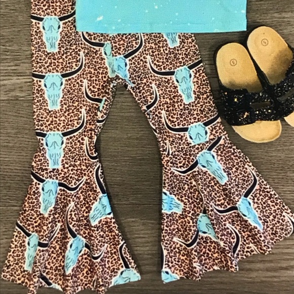 Flare leg pants NEW ANIMAL PRINT 🔥 NEW 🌟 - Picture 4 of 7